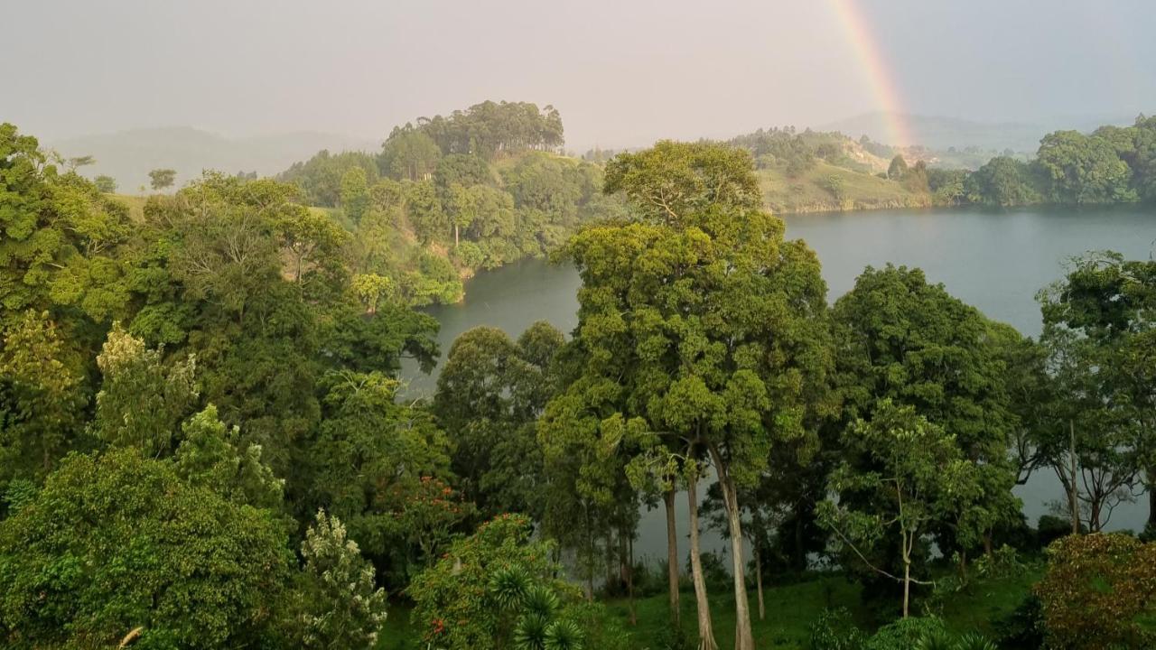 Lake Nyamirima Cottages Fort Portal Exterior photo