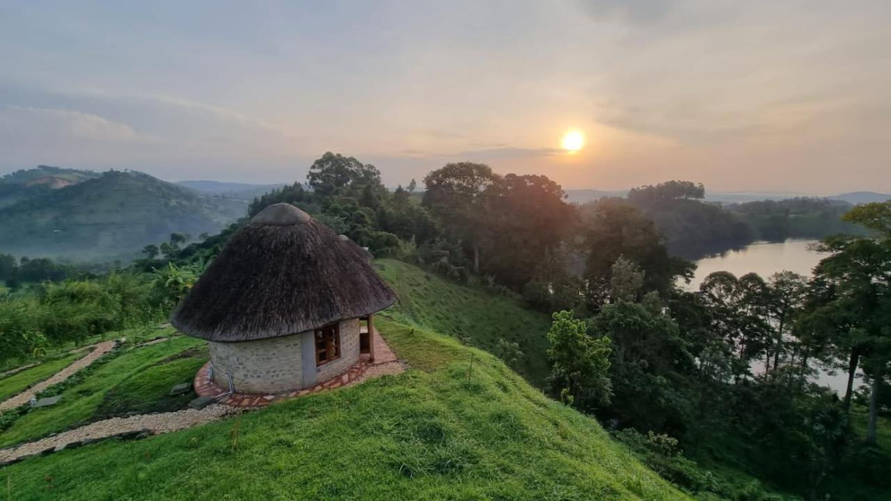 Lake Nyamirima Cottages Fort Portal Exterior photo