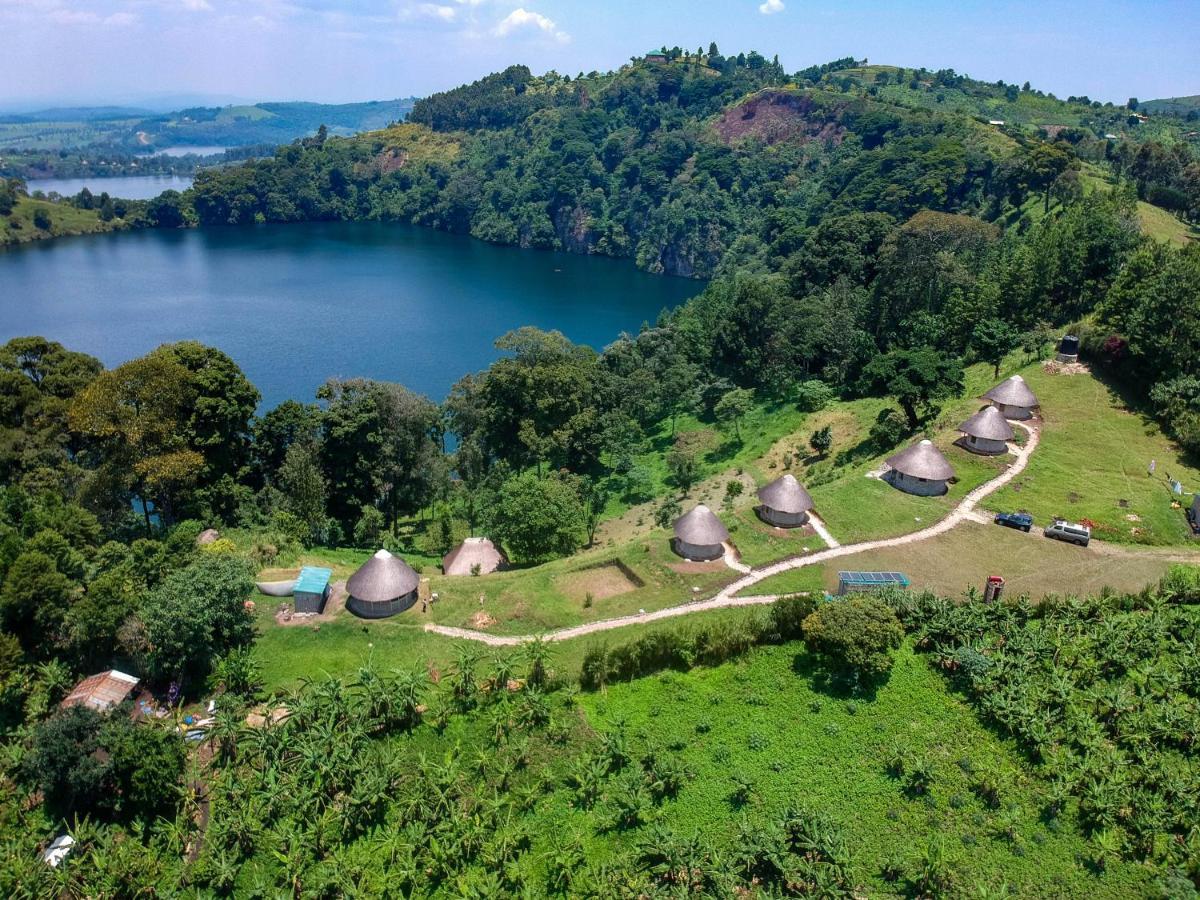 Lake Nyamirima Cottages Fort Portal Exterior photo