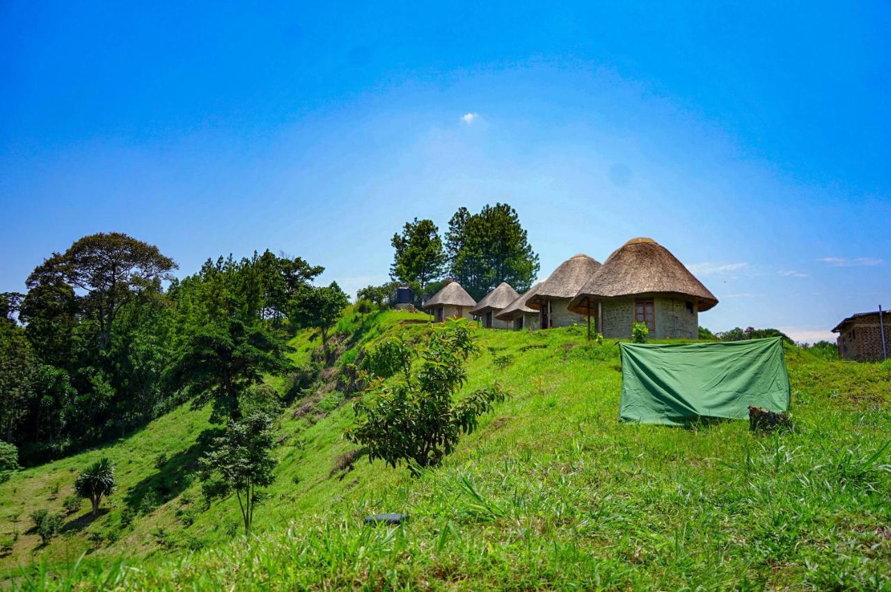 Lake Nyamirima Cottages Fort Portal Exterior photo