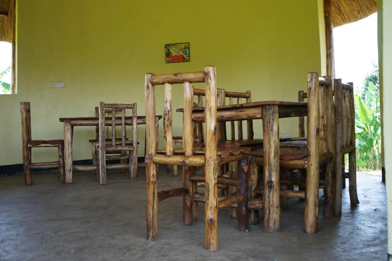 Lake Nyamirima Cottages Fort Portal Exterior photo