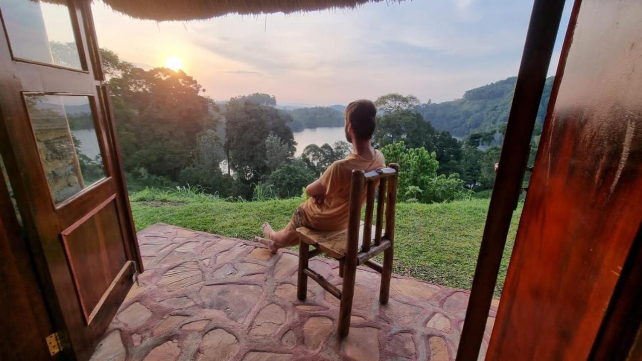 Lake Nyamirima Cottages Fort Portal Exterior photo